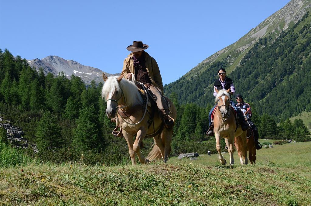 La Tresenda Hotel And Mountain Farm ليفينو المظهر الخارجي الصورة